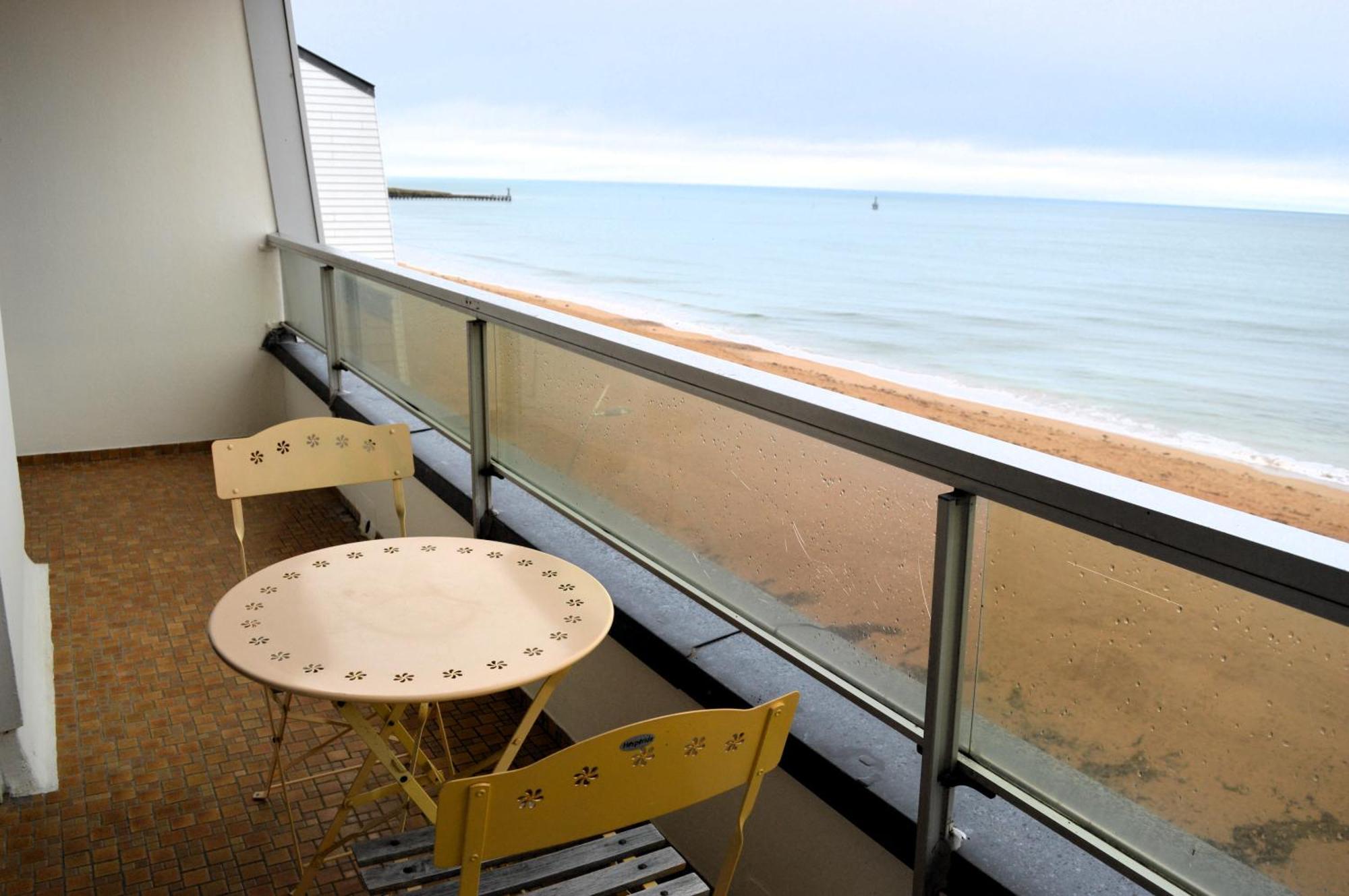 L'Esperluette - Magnifique Vue Mer Et Balcon Курсёль-сюр-Мер Экстерьер фото